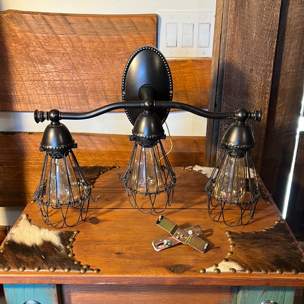 Wall Mount Light Antique Rustic Looking Lamp